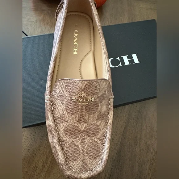 Coach Women's Brown loafers - Picture 3 of 6